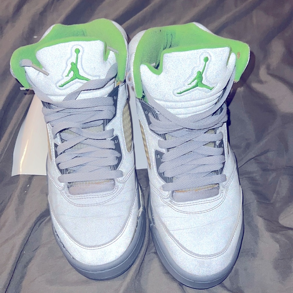 Retro five gray reflective lime green size 8 mystery T with purchase.